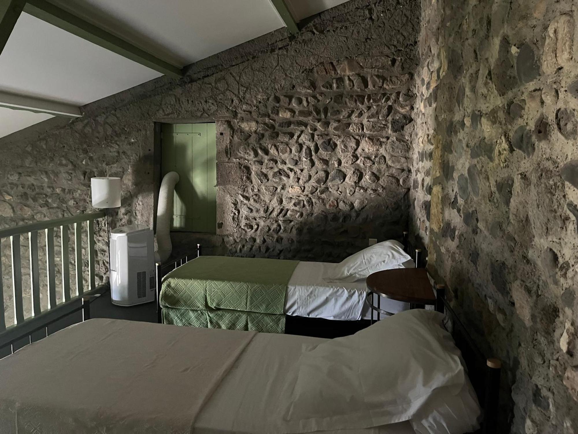 La Cour Carree Hotel Perrier Luaran gambar